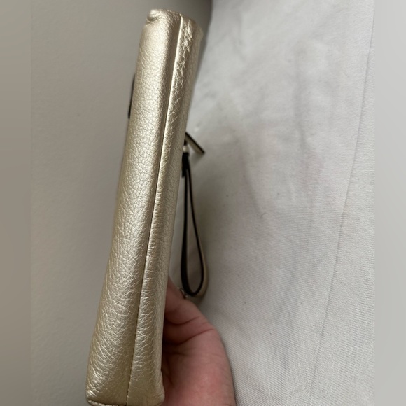 Coach-Pale Metallic Gold Laser etched Logo Clutch Wristlet - Picture 3 of 9